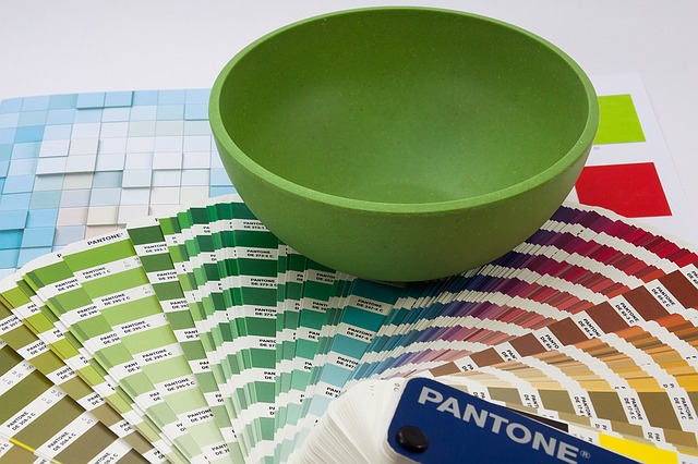pantone colors - how to use pantones color of the year in your designs - chilliprinting